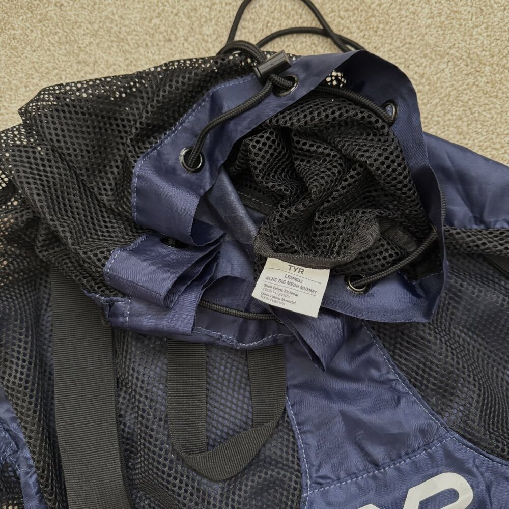 TYR Big Mesh Mummy Backpack 40L Black Zip Pocket swim - Picture 6 of 7